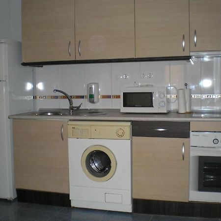 Apartamentos Turisticos Reyes Catolicos Saragosse Chambre photo