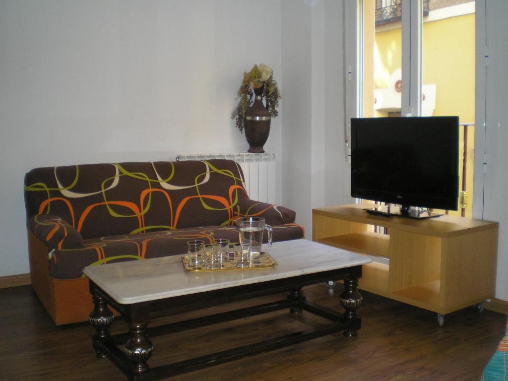 Apartamentos Turisticos Reyes Catolicos Saragosse Extérieur photo
